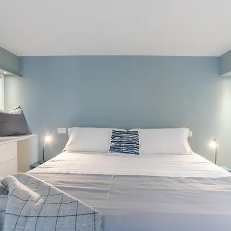 Tigli - By Myhomeincomo * 科莫