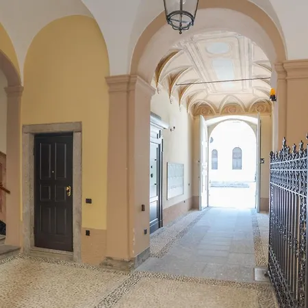 Tigli - By Myhomeincomo 科莫