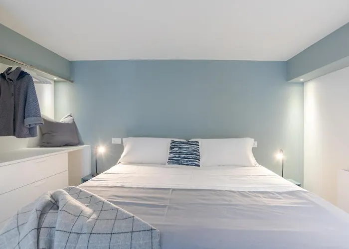 Tigli - By Myhomeincomo * Como